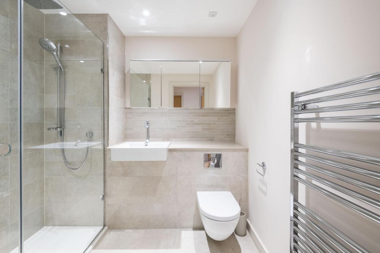 لندن Elegant Victoria Home Close To Sloane Square By Underthedoormat المظهر الخارجي الصورة